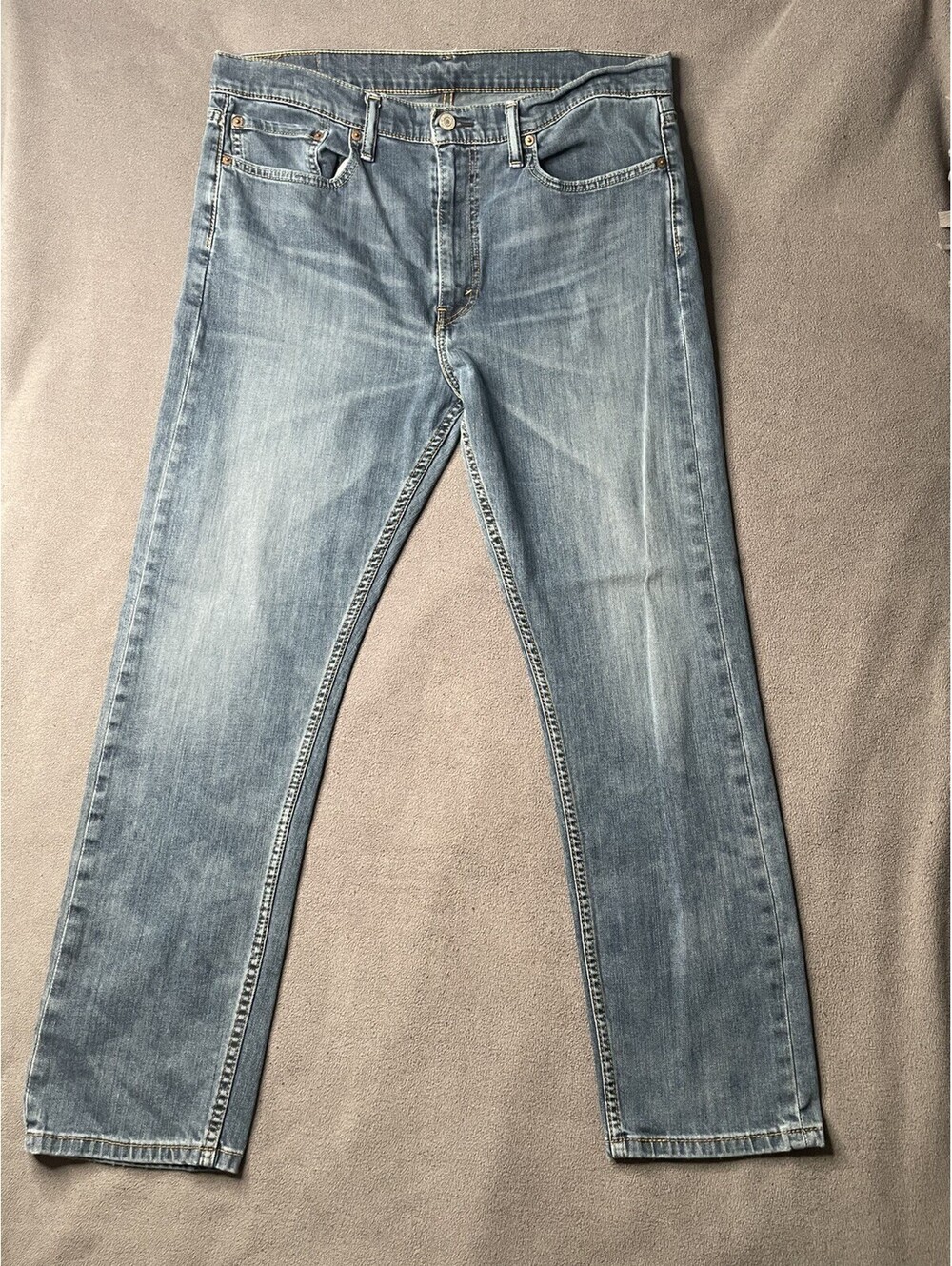 Levis 522 Jeans Mens 36x32 Medium Wash Blue Denim Straight Leg Five Pocket EUC